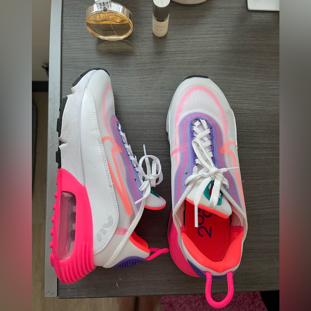 Womens Nike 2090 Sneakers